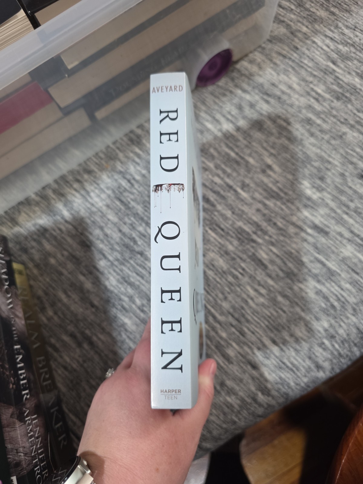 Red Queen by Victoria Aveyard (2016, Trade Paperback)
