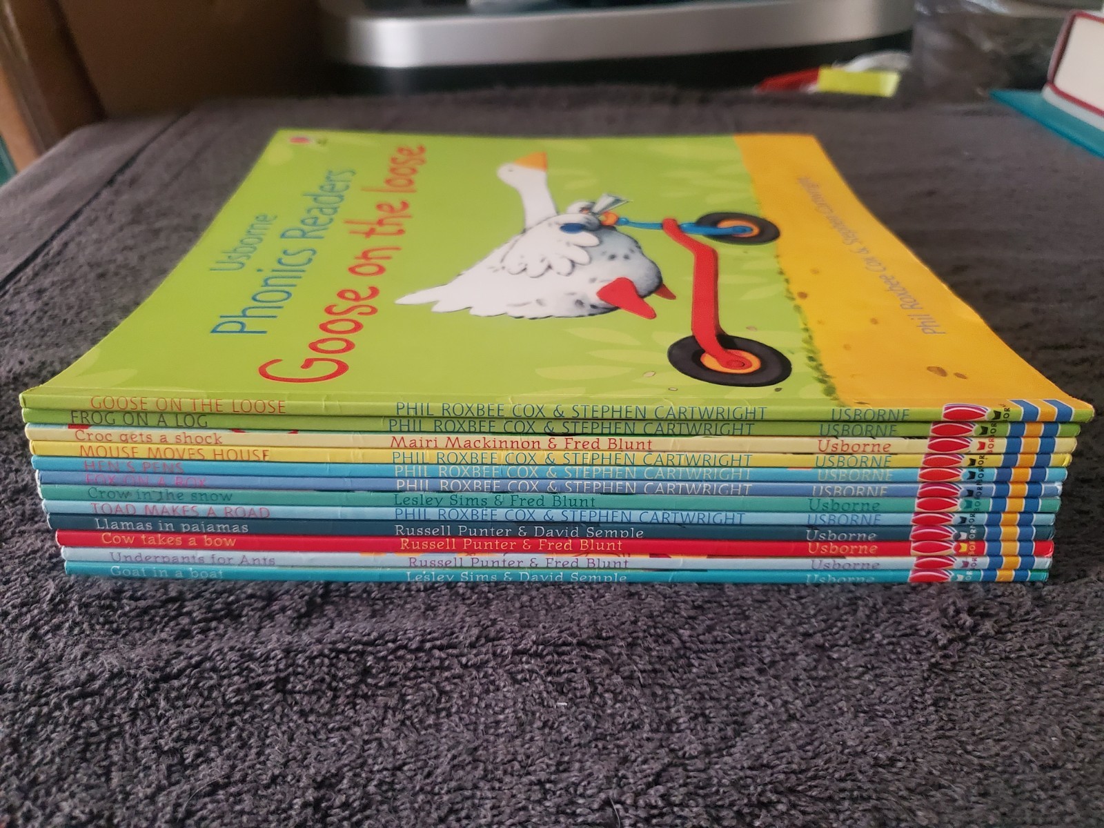 Lot 12 “Usborne Phonics Readers” Set Learning to Read Beginner Little Children
