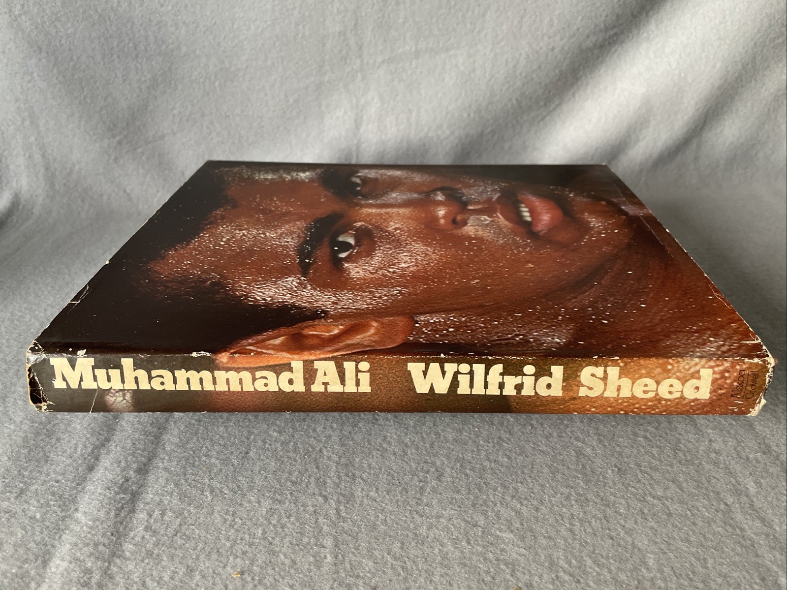 Muhammad Ali: A Portrait in Words and Photographs by Wilfrid Sheed ** Read**