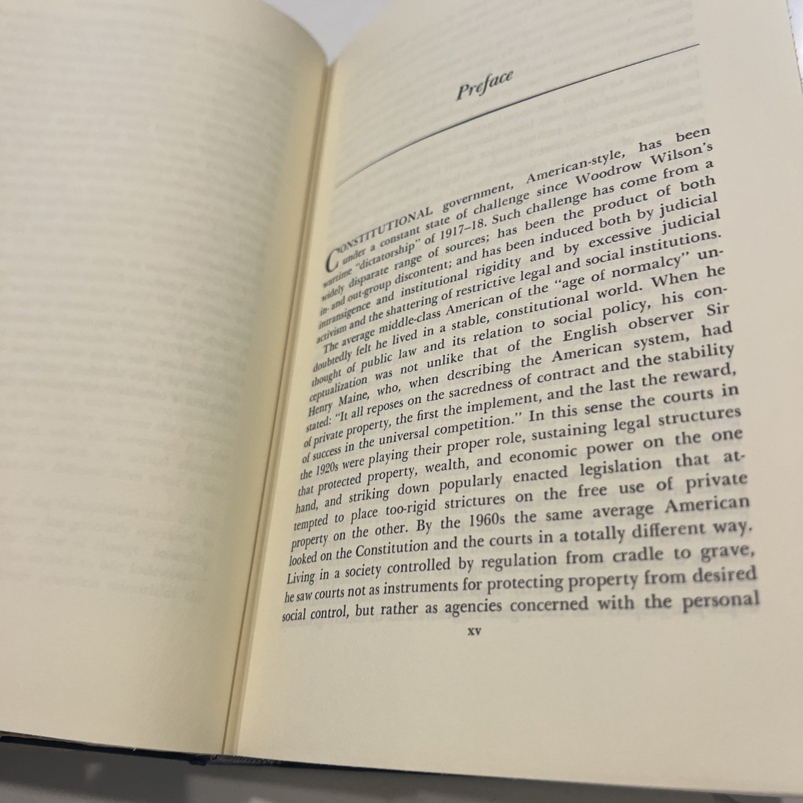 The Constitution in Crisis Times 1918-1969 (The New American Nation – GOOD
