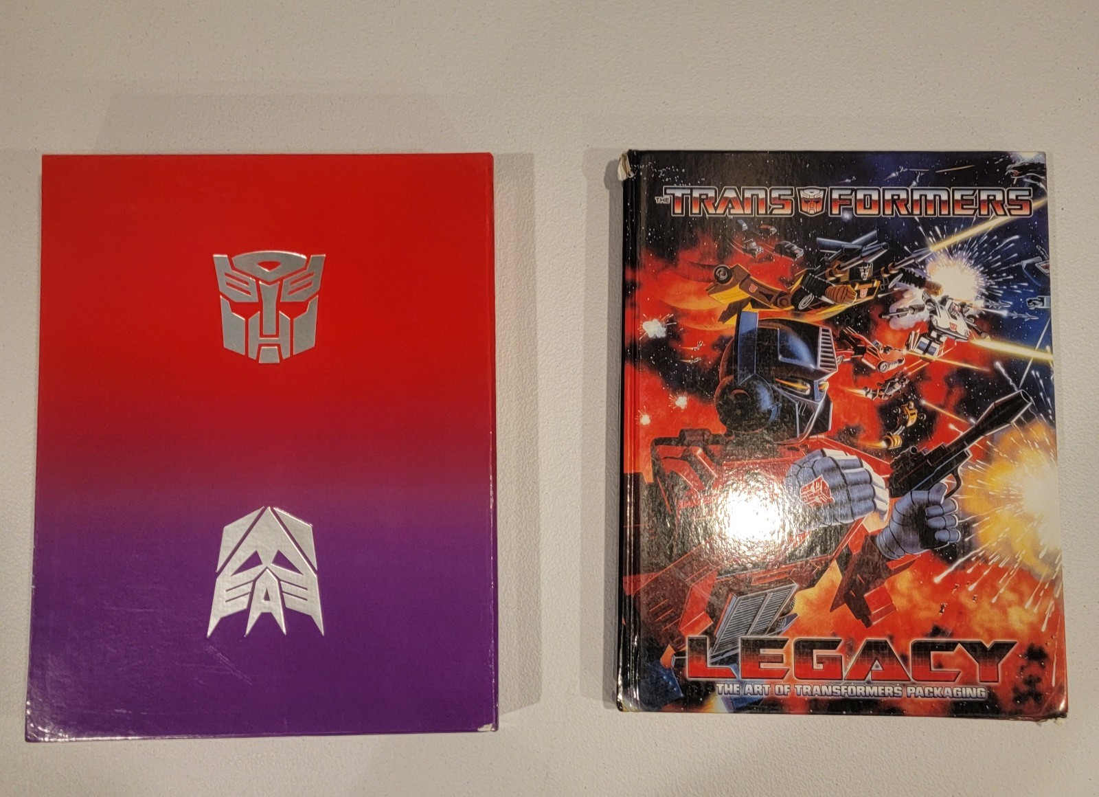 Transformers Legacy Book: The Art of Transformers Packaging + Visual Guide Book