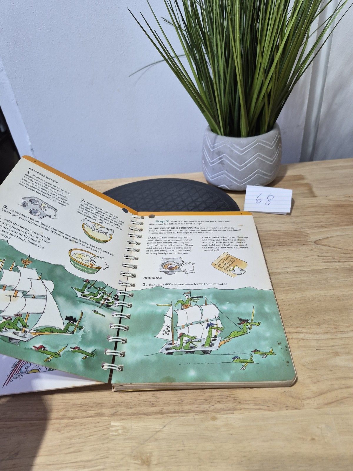 Kids Cooking : A Very Slightly Messy Manual by Klutz Editors (1987) Ringbound