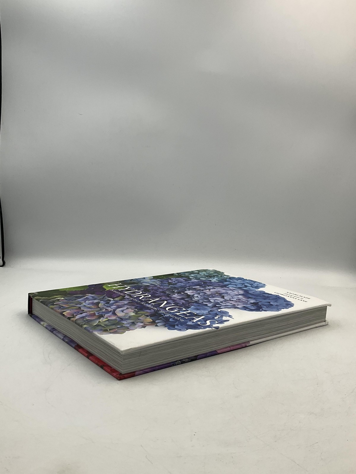 Hydrangeas: Beautiful Varieties For Home & Garden By Naomi Slade HC Gibbs Smith