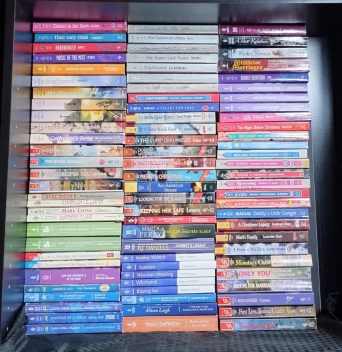 ROMANCE PAPERBACKS – BUILD YOUR OWN LOT Harlequin |Presents|Intrigue|Romance
