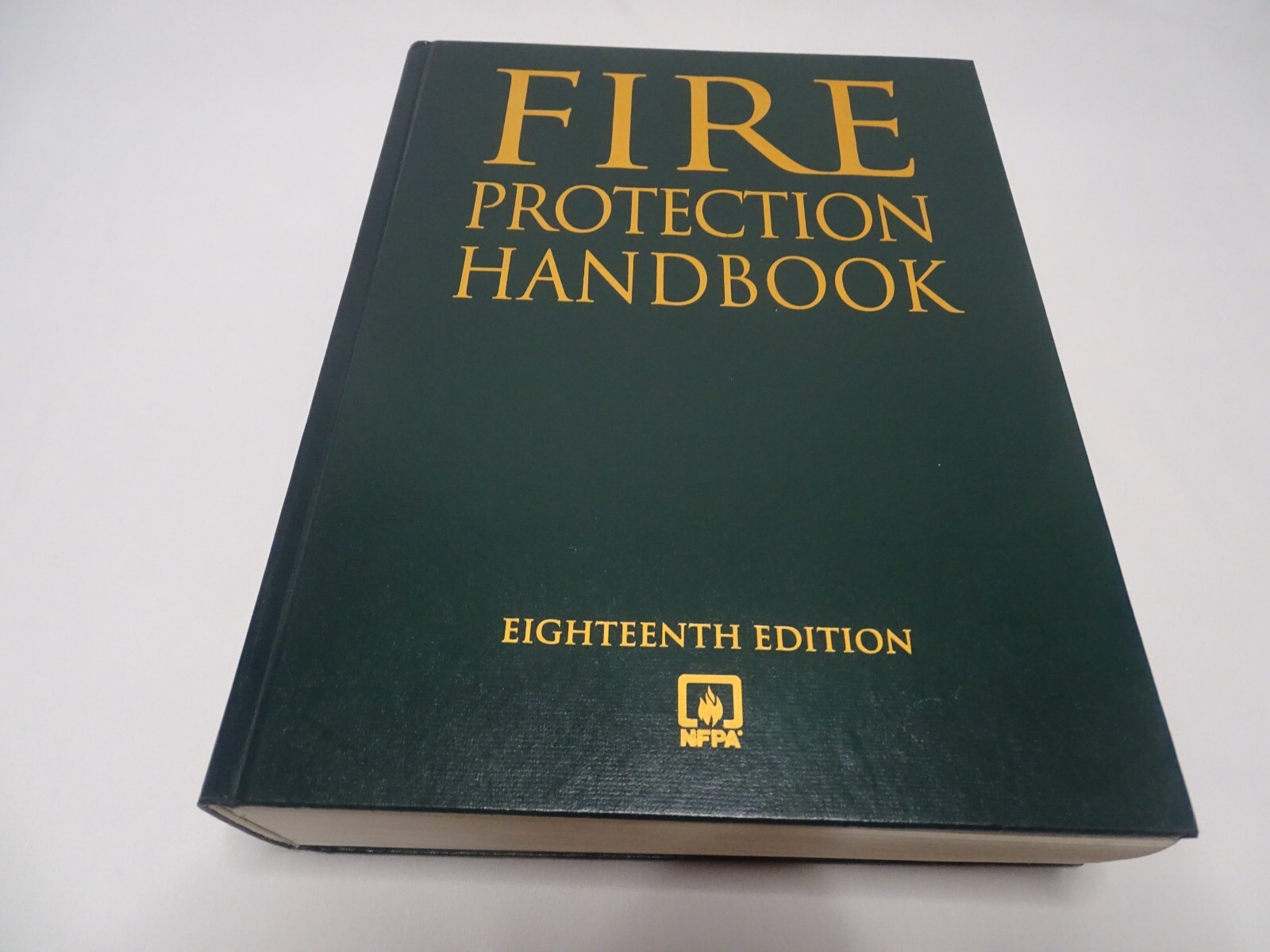 FIRE PROTECTION HANDBOOK EIGHTEENTH EDITION 1997 NFPA HARDCOVER BOOK GREAT COND