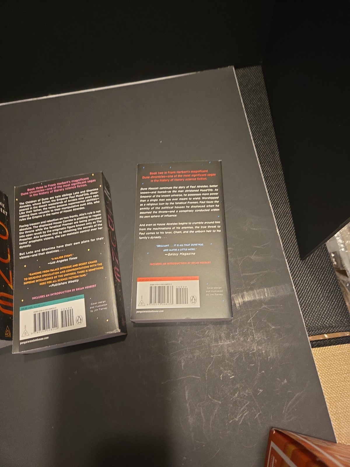 Frank Herbert’s Dune Saga 3-Book Boxed Set Very Good Condition!