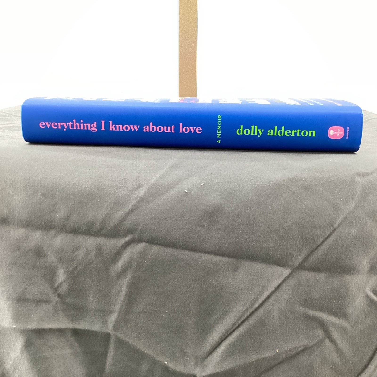 Everything I Know About Love A Memoir by Dolly Alderton Hardcover Brand New!