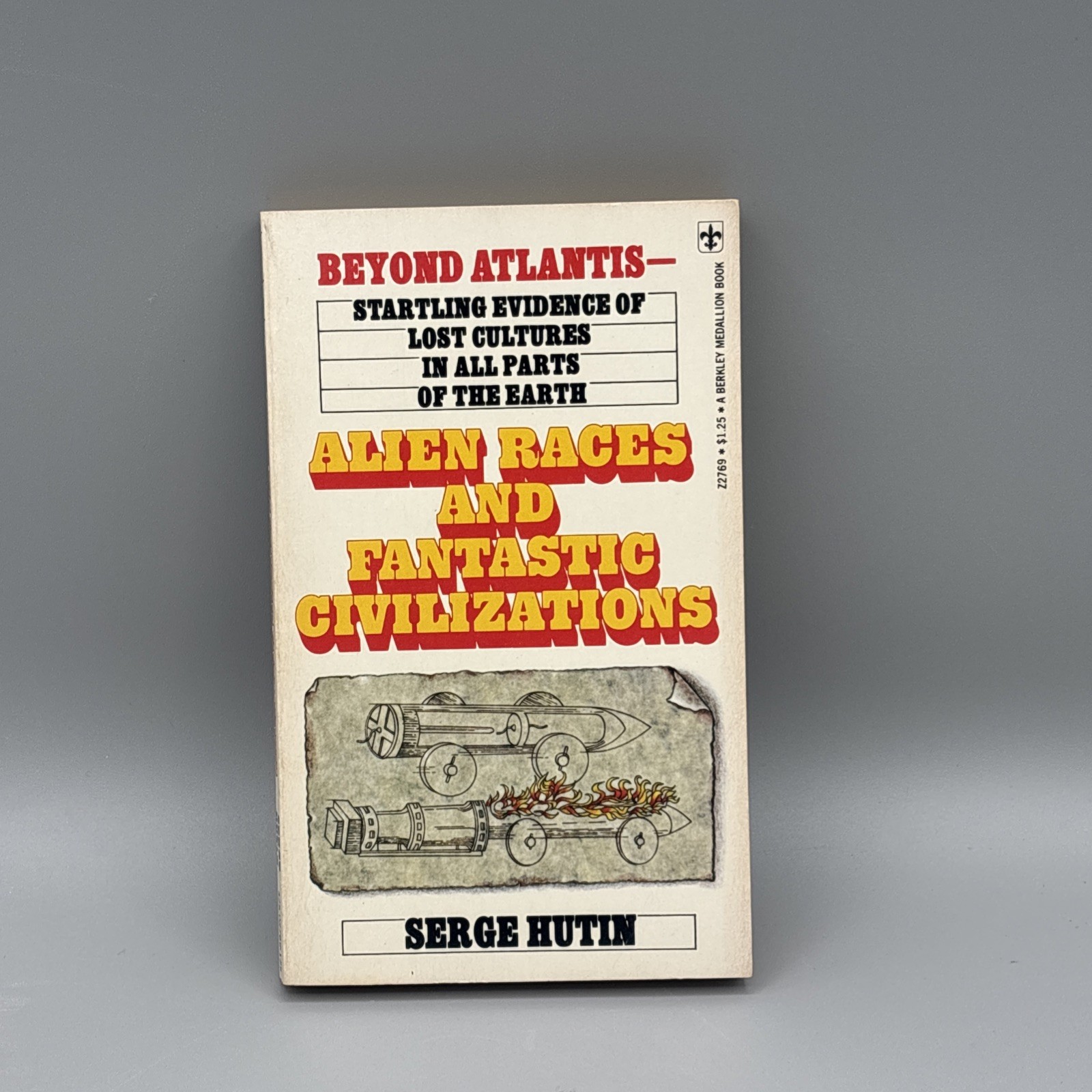 Alien Races And Fantastic Civilizations Berkley Occult 1975 Serge Hutin UFO UAP