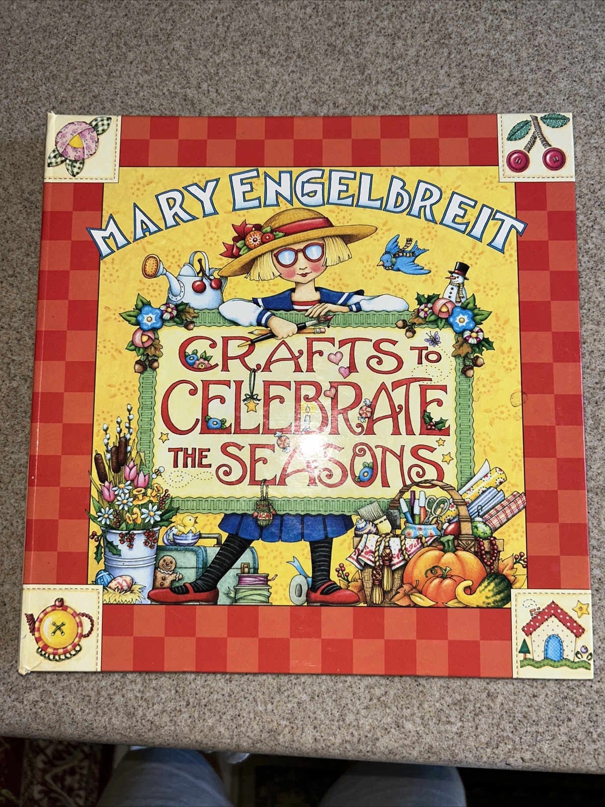 Crafts to Celebrate the Seasons by Engelbreit, Mary