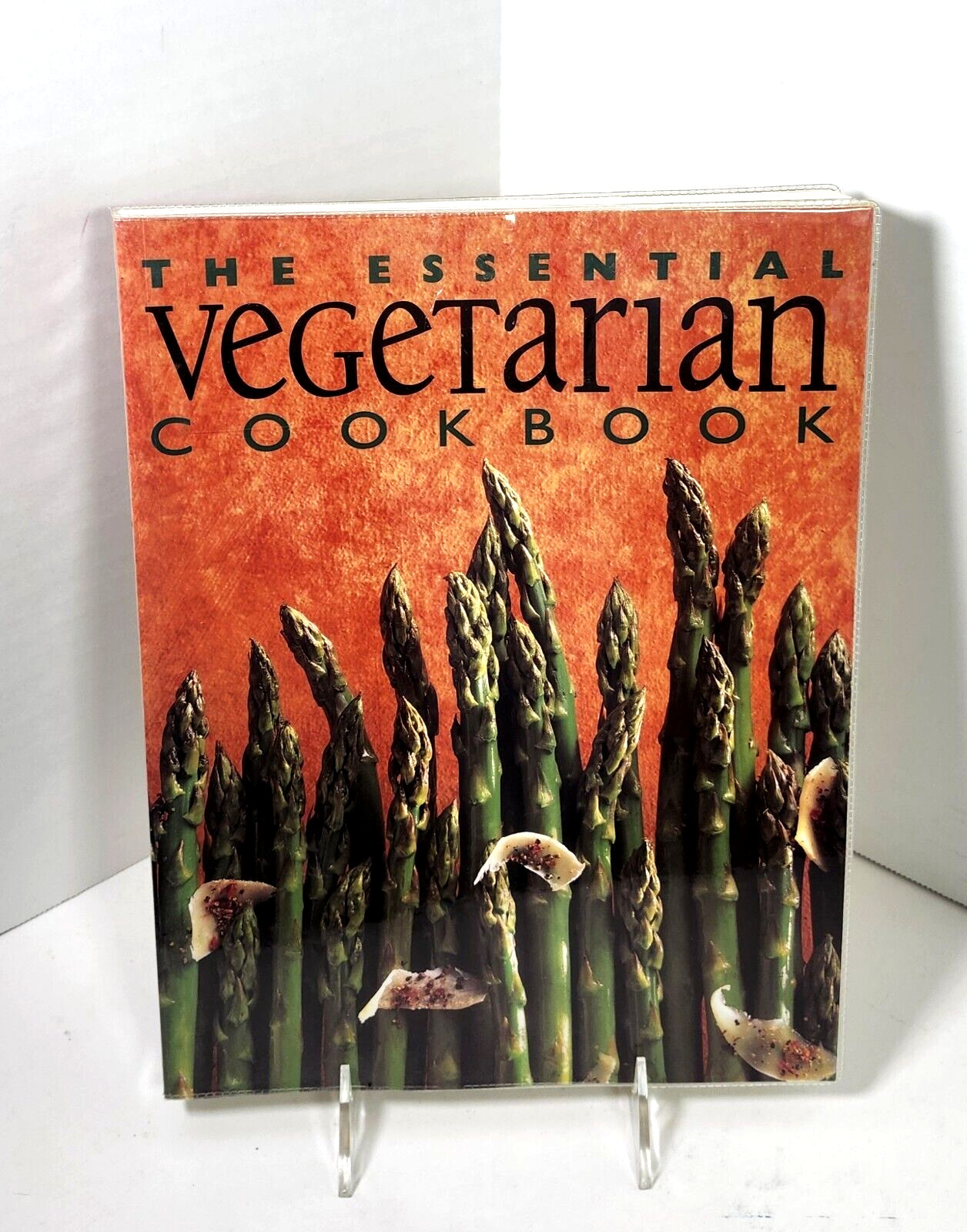 Essential Vegetarian Cookbook by Whitecap Books Staff (1997, Trade Paperback)
