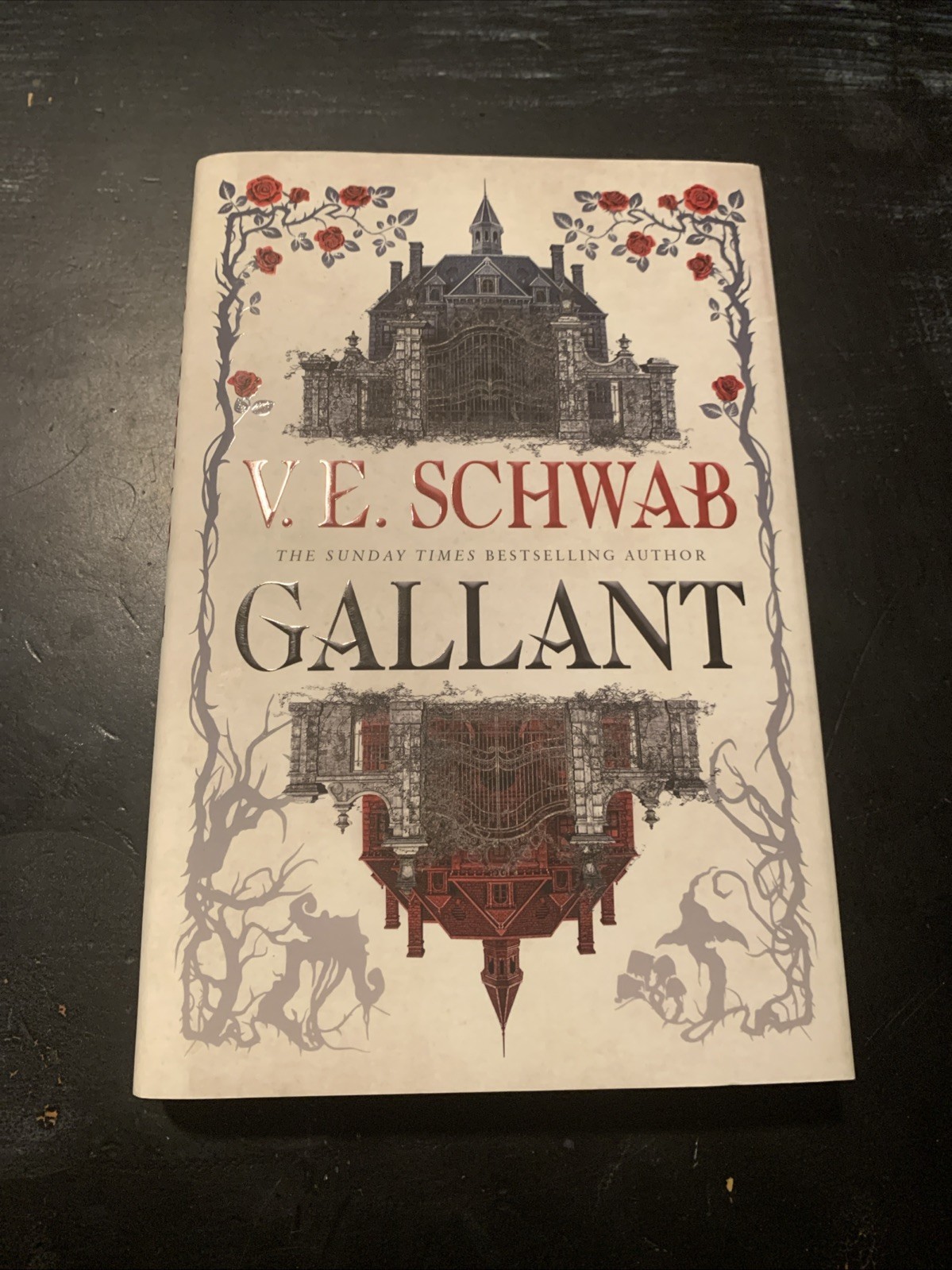 Waterstones Exclusive Gallant SIGNED STENCILED FOILED By VE Schwab 1st/1st Edit